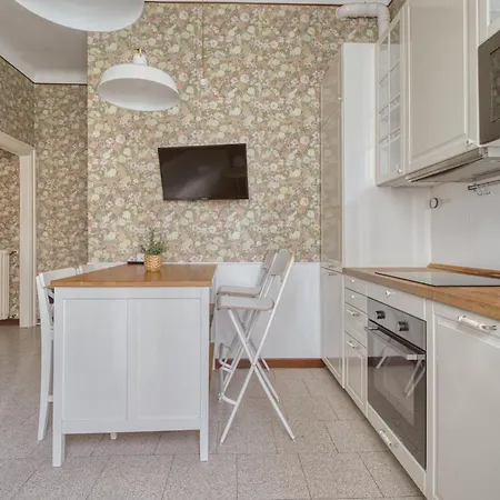 Easylife - - Grossi 25 - Di Apartamento